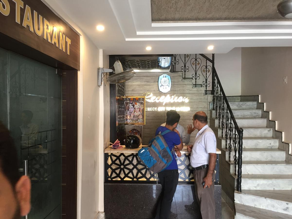 New Karan Hotel Jammu Exterior foto