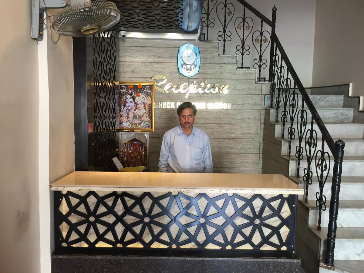 New Karan Hotel Jammu Exterior foto
