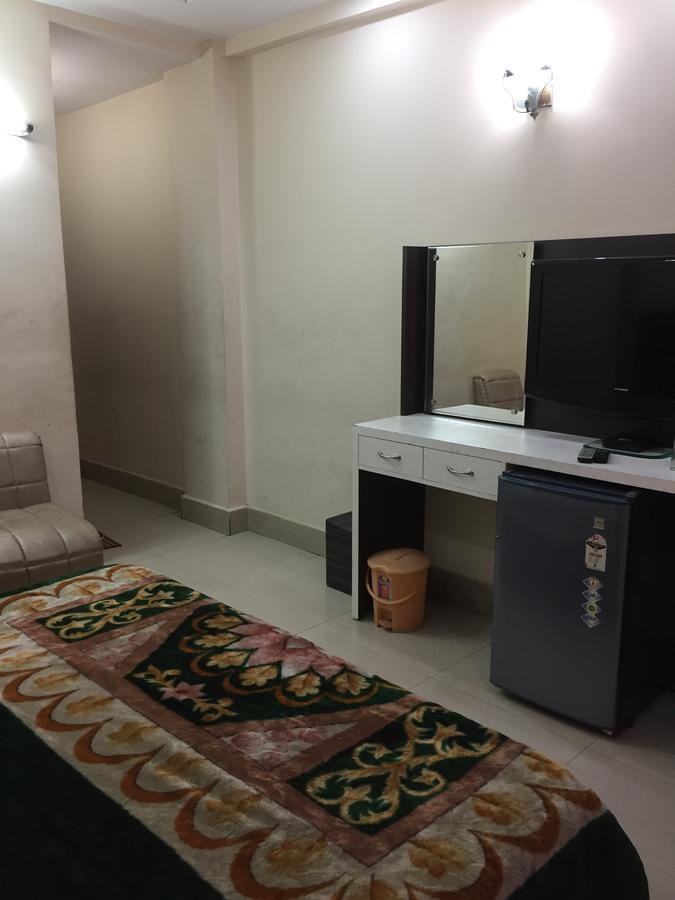 New Karan Hotel Jammu Exterior foto