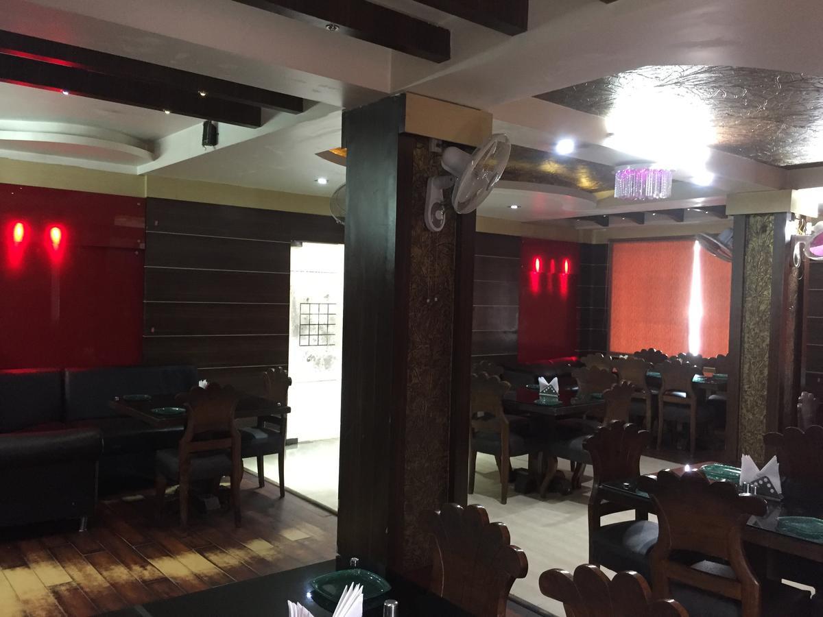 New Karan Hotel Jammu Exterior foto