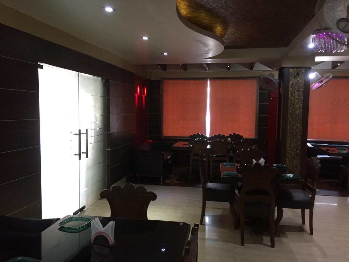 New Karan Hotel Jammu Exterior foto
