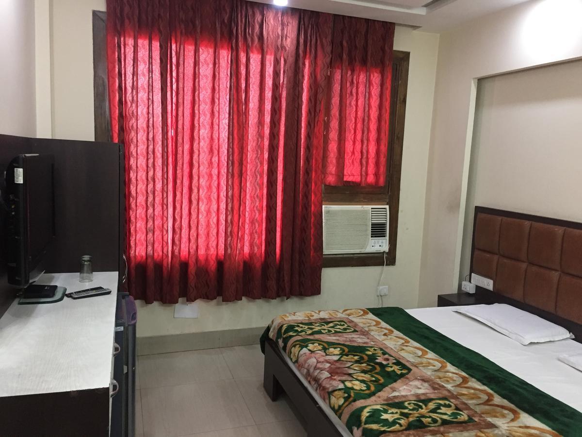 New Karan Hotel Jammu Exterior foto