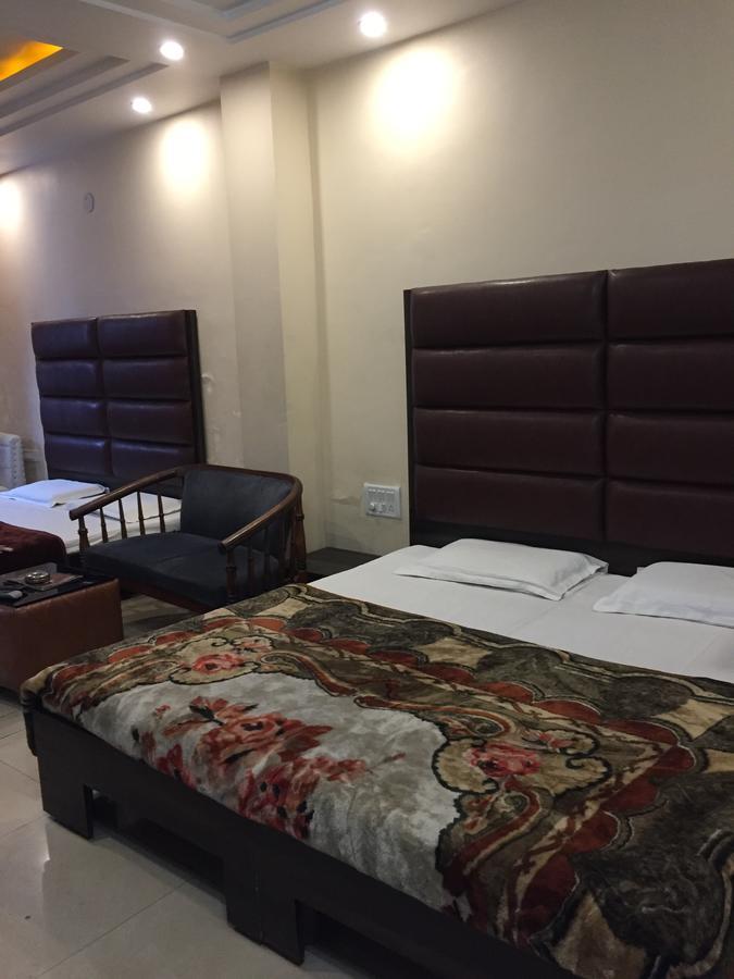 New Karan Hotel Jammu Exterior foto