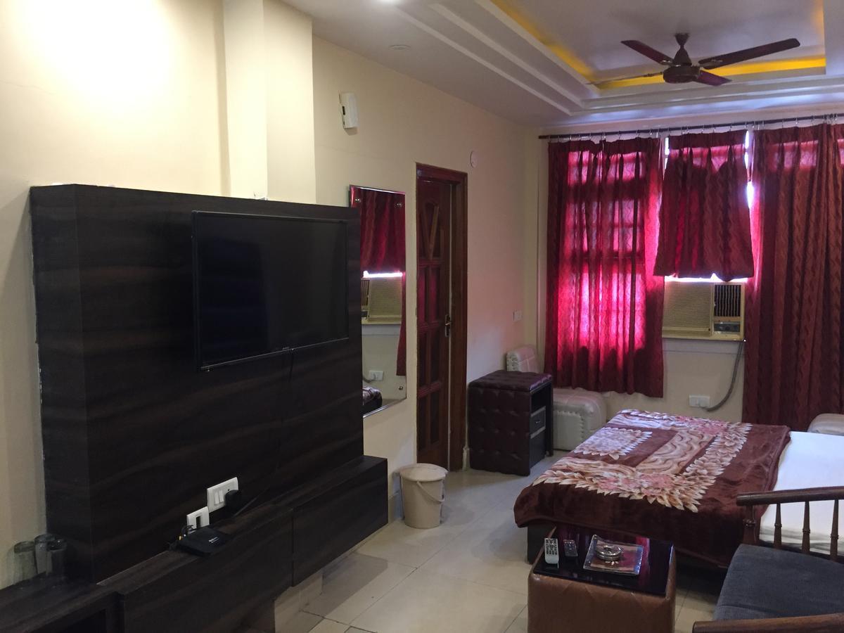 New Karan Hotel Jammu Exterior foto
