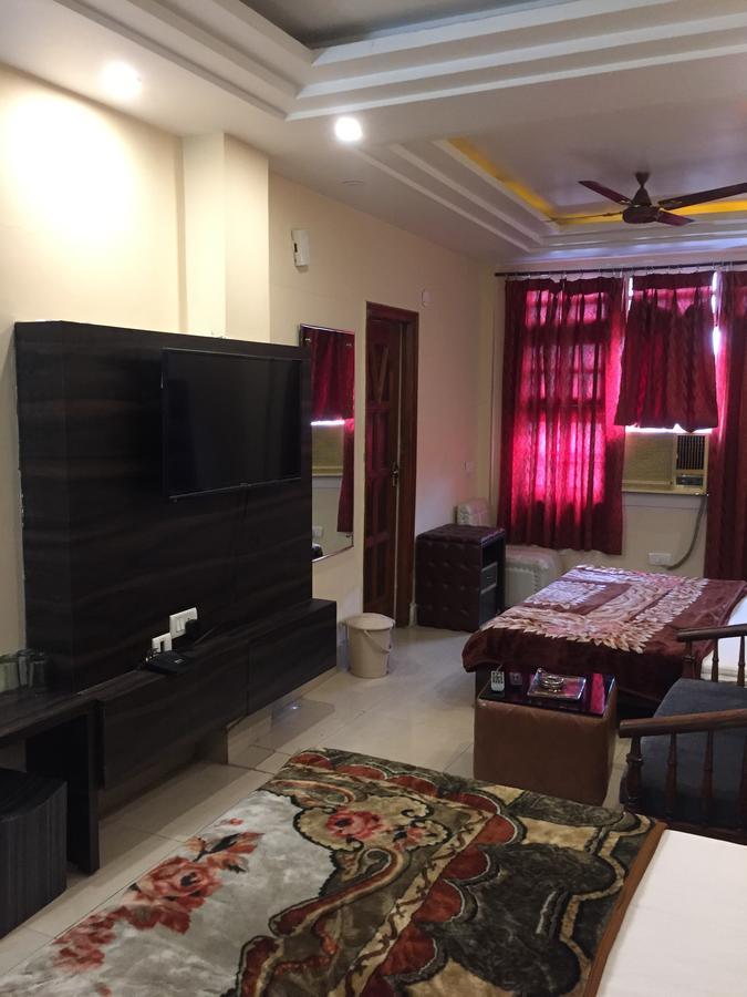 New Karan Hotel Jammu Exterior foto